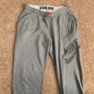 Nike cropped sweatpants